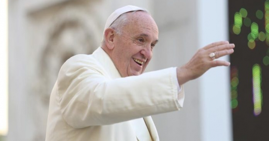 11_papafrancisco_dibanez_310518-696x387.jpg